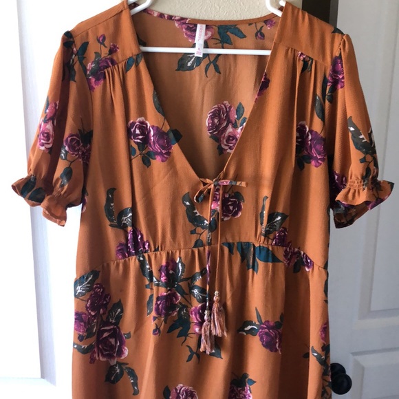 WOMENS beautiful summer dress - Picture 4 of 7